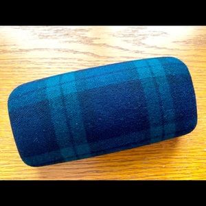 Madewell eyeglass or sunglasses case